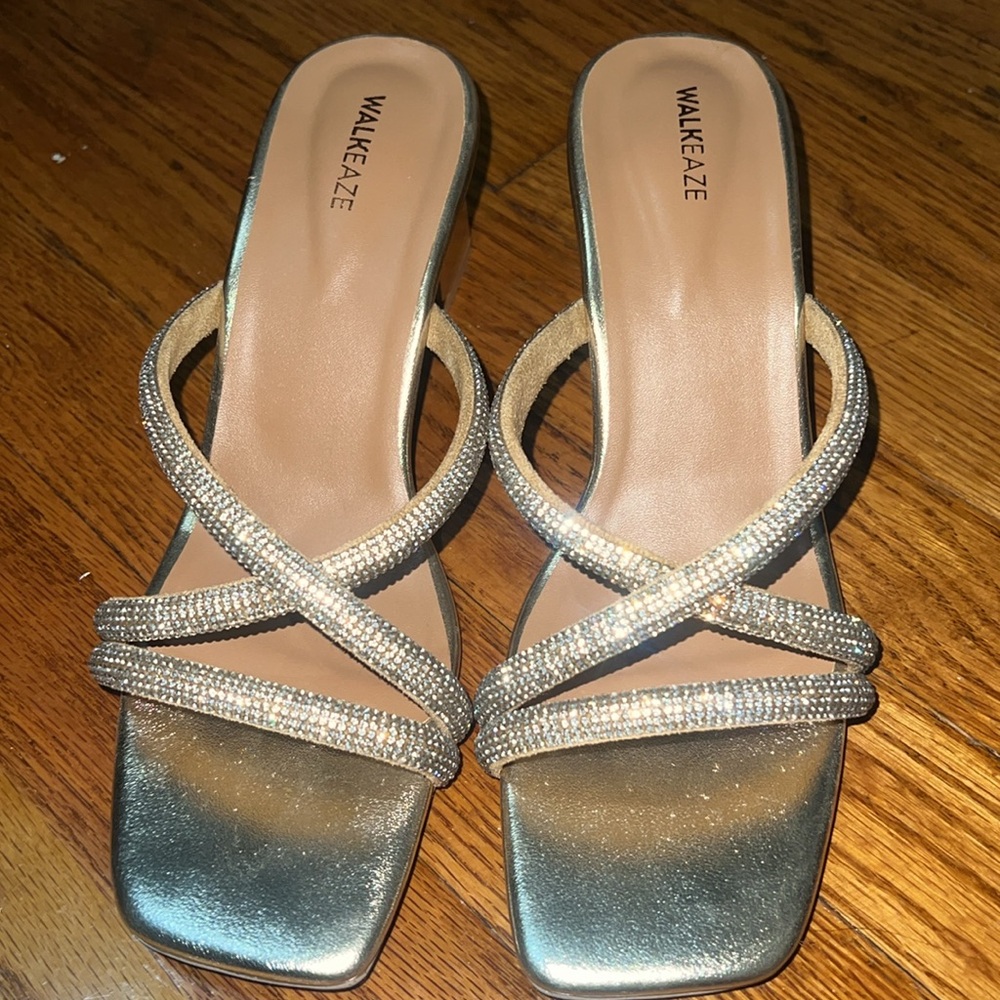 Gold heels easy to walk walkeaze heels golden color